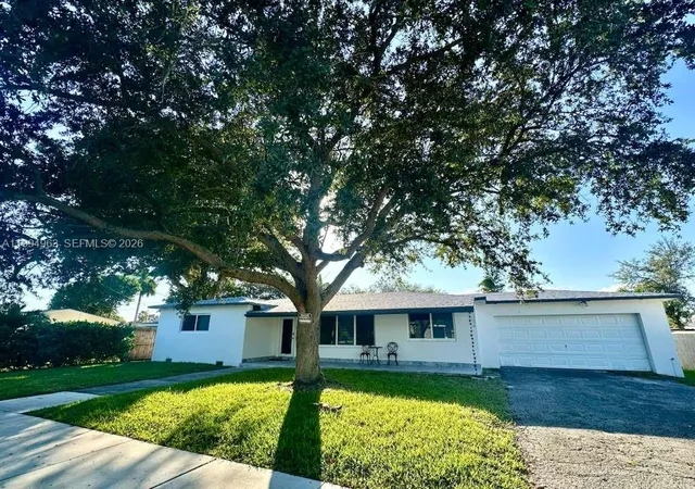 2nd image of 628 Sw 6th Ave, Hallandale Beach, FL 33009 | MLS# A11994963