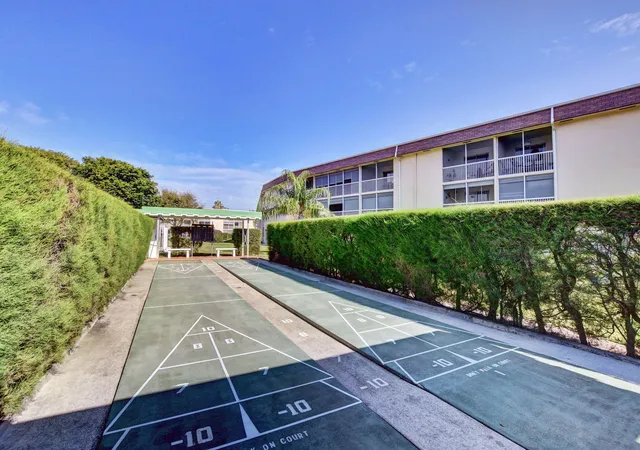 19th image of 100 Village Green Cir E #112, Palm Springs, FL 33461 | MLS# B26011219