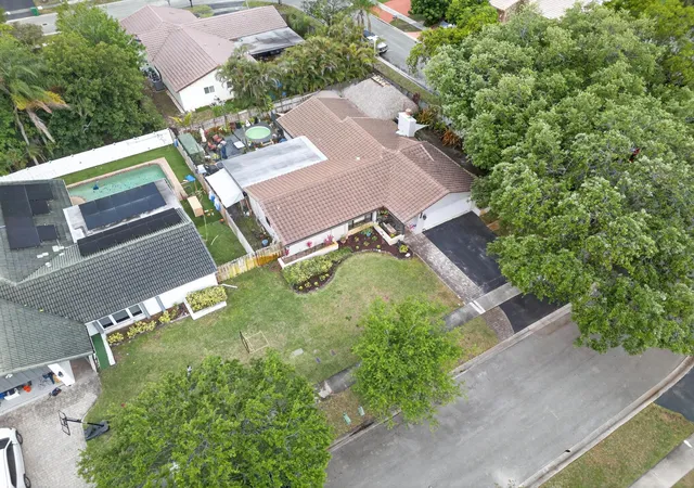 Homes for sale in Coral Springs, FL | 9696 Nw 28th Pl, Coral Springs, FL 33065 | MLS# B26011220