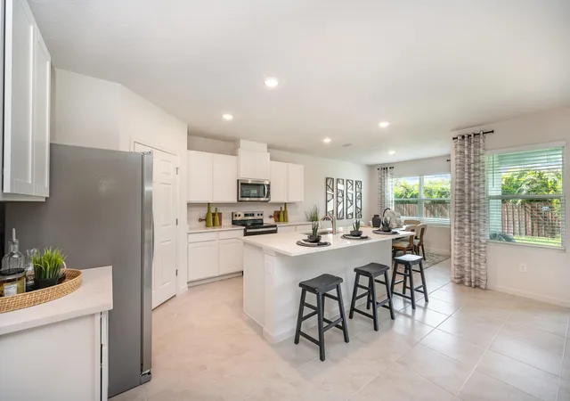 3rd image of 731 Se Celtic Ave, Port St Lucie, FL 34983 | MLS# B26011234