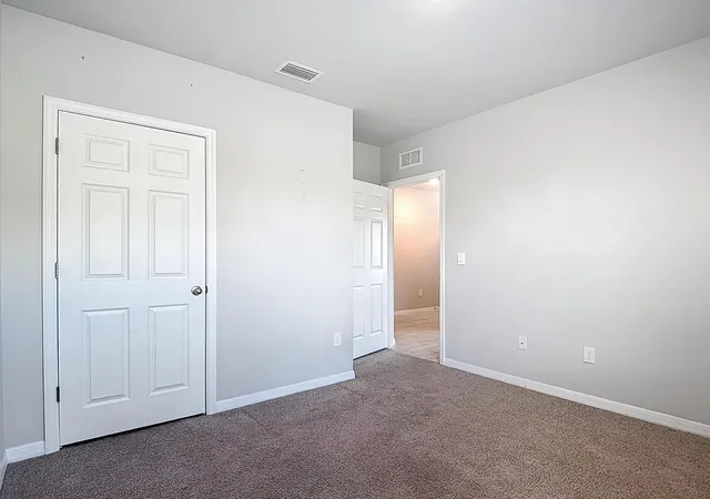 5th image of 524 W Glendale Ave, Labelle, FL 33935 | MLS# B26011518