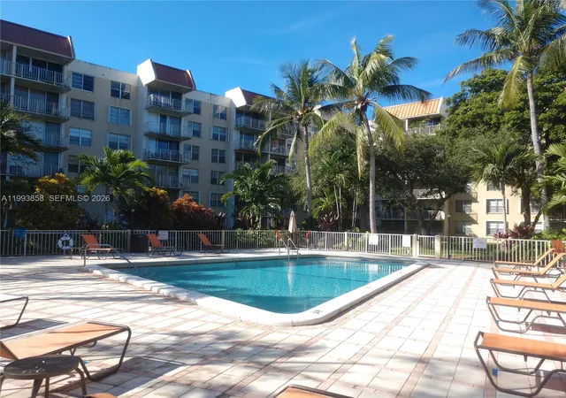 3rd image of 13100 Sw 92Nd Ave #A-112, Miami, FL 33176 | MLS# A11993858
