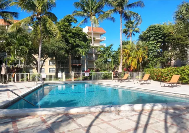 4th image of 13100 Sw 92Nd Ave #A-112, Miami, FL 33176 | MLS# A11993858