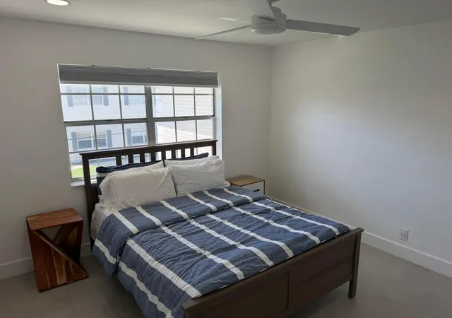3rd image of 298 Sw 6Th St, Boca Raton, FL 33432