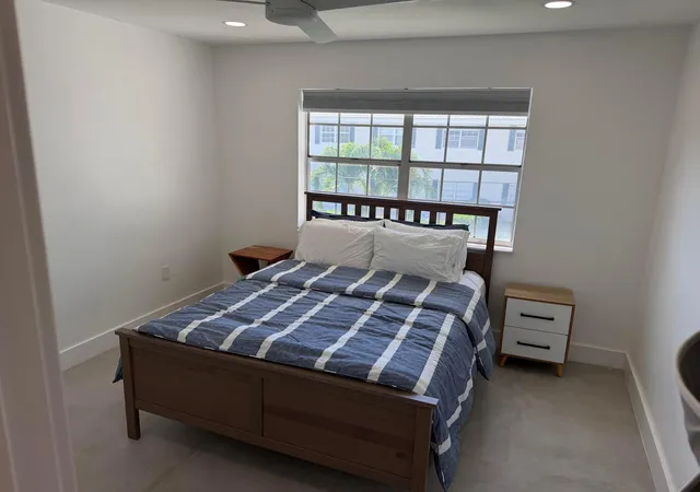 4th image of 298 Sw 6Th St, Boca Raton, FL 33432