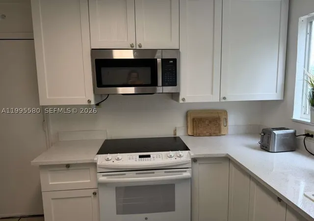 3rd image of 3 7th Ave, Dania Beach, FL 33004 | MLS# A11995580