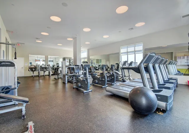 2nd image of 300 S Australian Ave, West Palm Beach, FL 33401