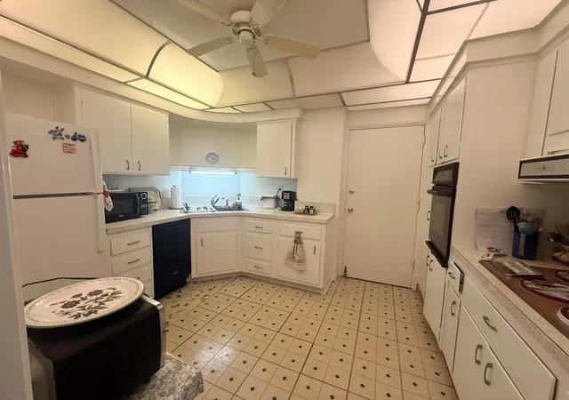Homes for sale in Fort Lauderdale, FL | 3233 Ne 34Th St #1112, Fort Lauderdale, FL 33308 | MLS# B26011816