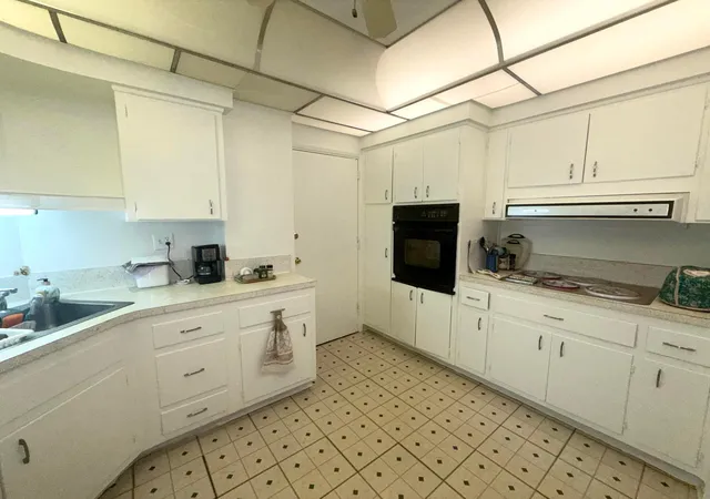 Homes for sale in Fort Lauderdale, FL | 3233 Ne 34Th St #1112, Fort Lauderdale, FL 33308 | MLS# B26011816