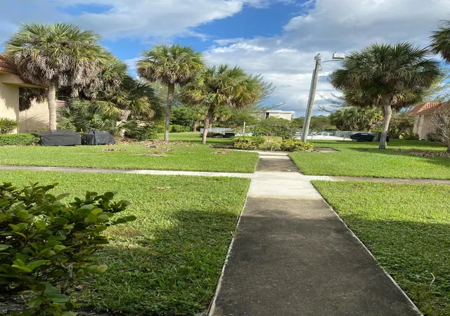 Homes for sale in Coral Springs, FL | 8105 Nw 27th Street, Coral Springs, FL 33065 | Houzeo