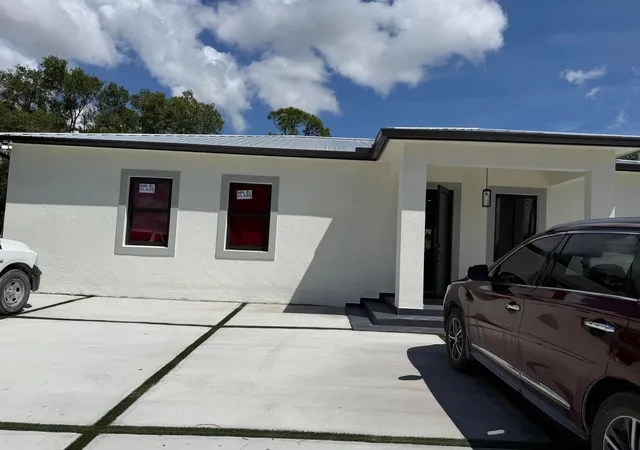 2nd image of 1101 Yeehaw Ave, Clewiston, FL 33440 | MLS# B26011921