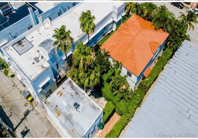 Homes for sale in Miami Beach, FL | 1344 Euclid Avenue, Miami Beach, FL 33139 | Houzeo