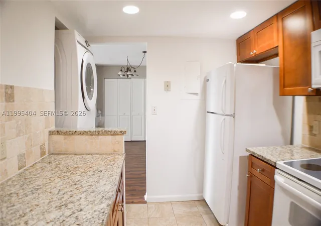Homes for sale in Deerfield Beach, FL | 733 Se 1St Way #206, Deerfield Beach, FL 33441 | MLS# A11995404