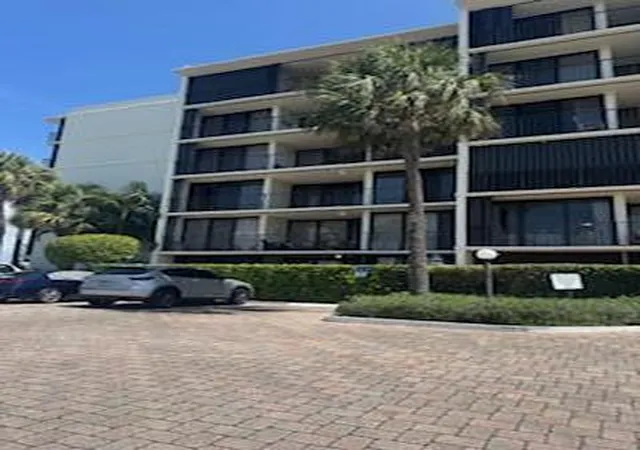 3rd image of 225 S Beach Rd #Unit 205, Jupiter, FL 33469 | MLS# B26012159