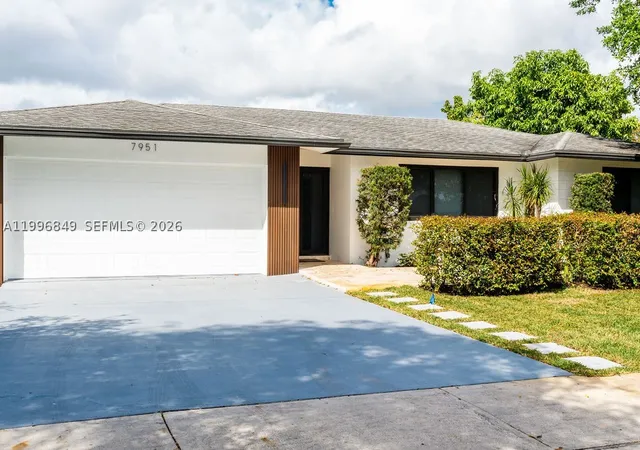 2nd image of 7951 Sw 30th St, Davie, FL 33328 | MLS# A11996849