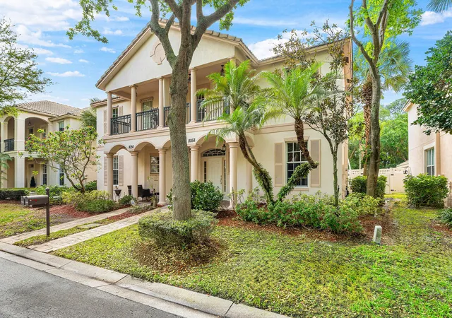 2nd image of 8058 Murano Cir, Palm Beach Gardens, FL 33418 | MLS# B26012462