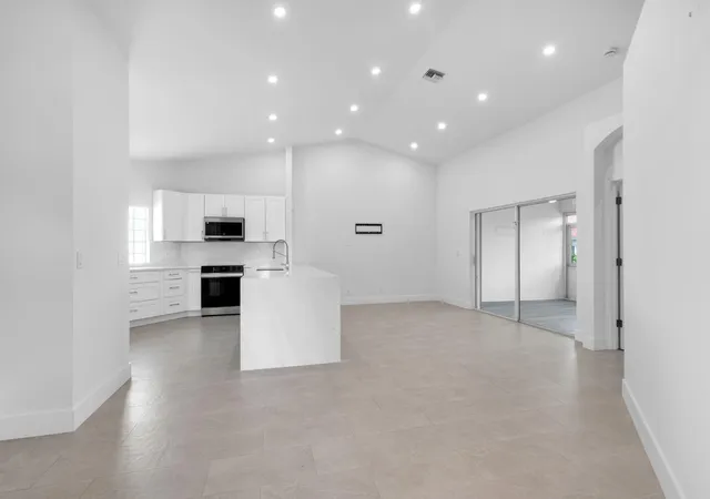3rd image of 6171 Floral Lakes Dr, Delray Beach, FL 33484 | MLS# B26012461