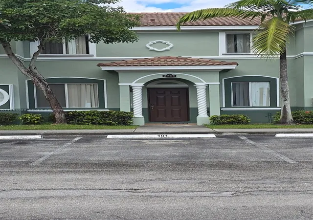 1st image of 2755 Se 15th #101, Homestead, FL 33035 | MLS# A11996929