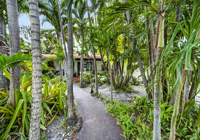 4th image of 320 San Sebastian Ave, Coral Gables, FL 33134 | MLS# B26012517