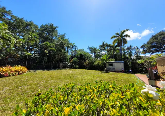 2nd image of 1060 Ne 122nd St, North Miami, FL 33161 | MLS# B26012529