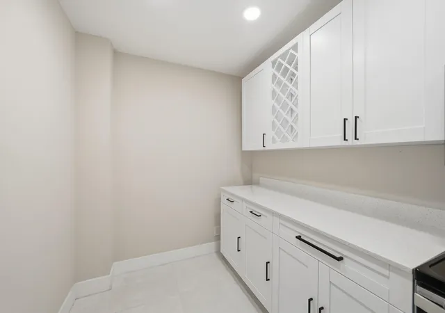 Homes for sale in Hollywood, FL | 3800 Hillcrest Dr #310, Hollywood, FL 33021 | MLS# B26012537