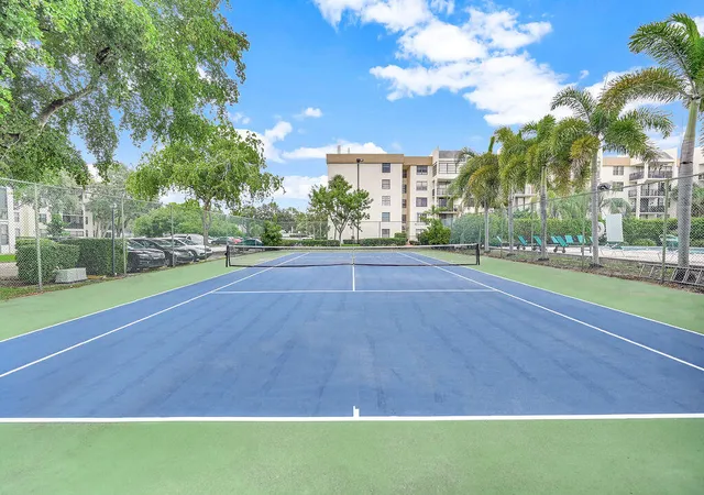Homes for sale in Tamarac, FL | 6190 Woodlands Blvd, Tamarac, FL 33319