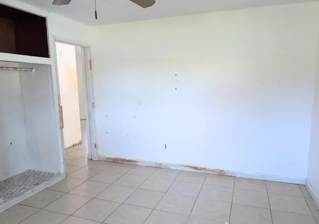 4th image of 521 N 22nd St, Fort Pierce, FL 34950 | MLS# B26012603