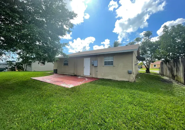 2nd image of 8151 Sw 6th Ct, North Lauderdale, FL 33068 | MLS# B26012625
