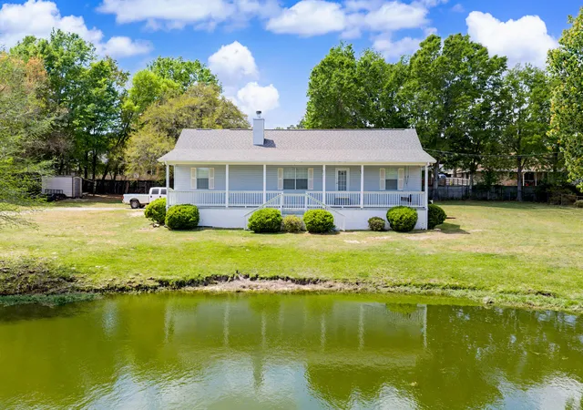 4th image of 7327 Glidden Ln, Pensacola, FL 32526 | MLS# B26012662