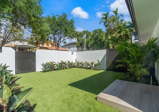 27th image of 1032 Se 13th Ter, Fort Lauderdale, FL 33316 | MLS# B26012701