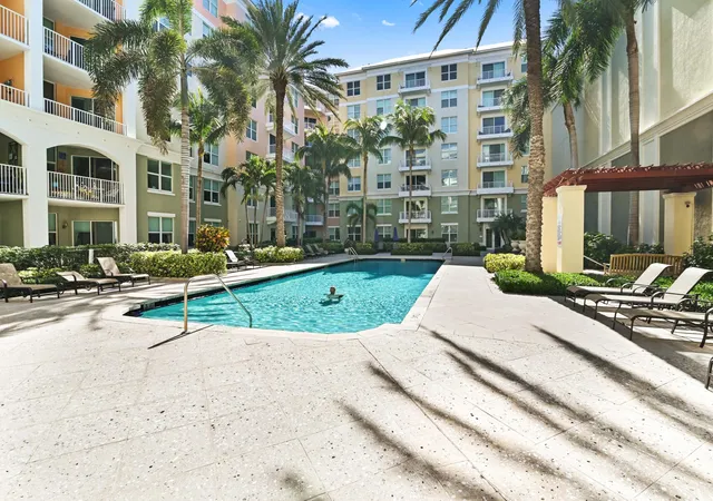 2nd image of 804 E Windward Wy #122, Lantana, FL 33462 | MLS# B26012714