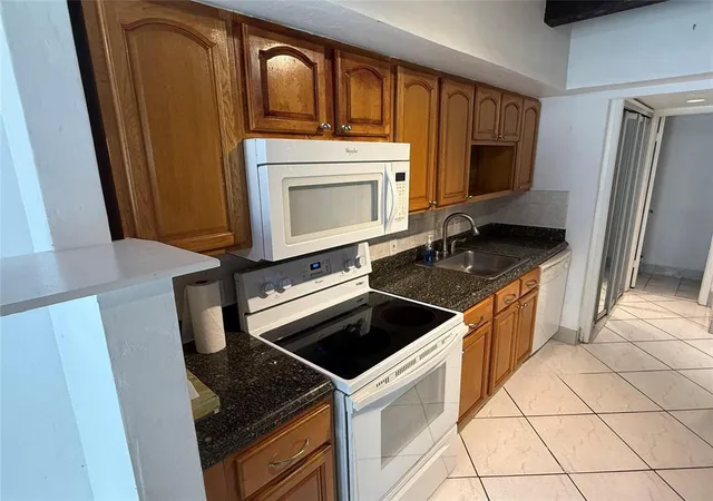 5th image of 19428 Ne 26Th Ave #103b, Miami, FL 33180 | MLS# B26012766