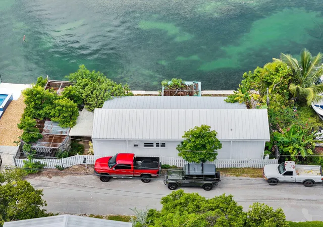 3rd image of 4 Shore Dr, Key West, FL 33040 | MLS# B26012772