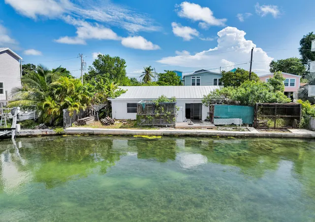 4th image of 4 Shore Dr, Key West, FL 33040 | MLS# B26012772