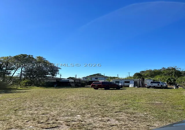 3rd image of 21840 Sw 112th Court, Unincorporated Dade, FL 33170 | MLS# A11995214