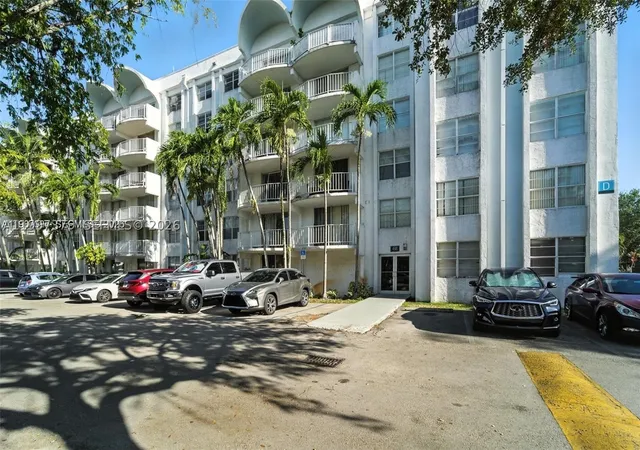 1st image of 488 Nw 165th St Rd #B-408, Miami, FL 33169 | MLS# A11997379