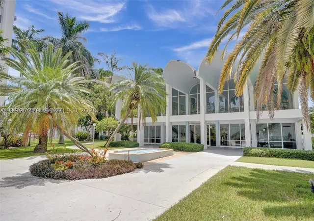 2nd image of 488 Nw 165th St Rd #B-408, Miami, FL 33169 | MLS# A11997379