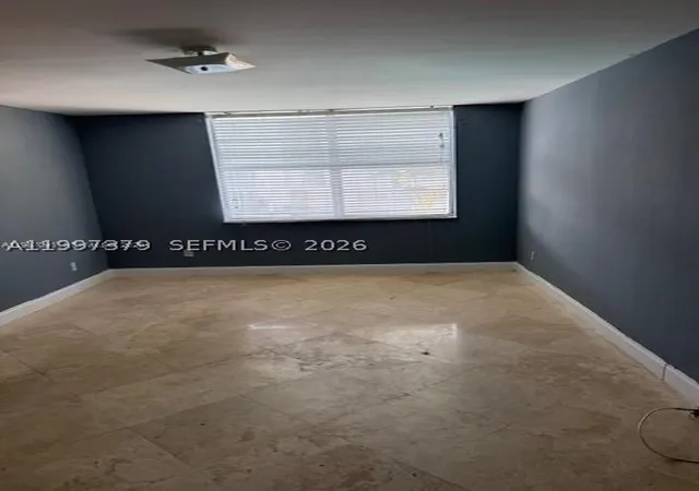 4th image of 488 Nw 165Th St Rd #B-408, Miami, FL 33169 | MLS# A11997379