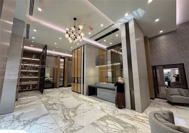 3rd image of 19500 Turnberry Way #14C, Aventura, FL 33180 | MLS# A11995528