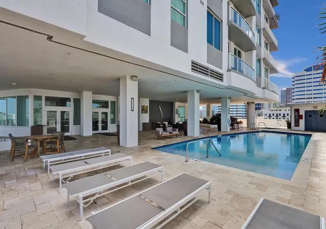 2nd image of 315 Ne 3Rd Ave, Fort Lauderdale, FL 33301