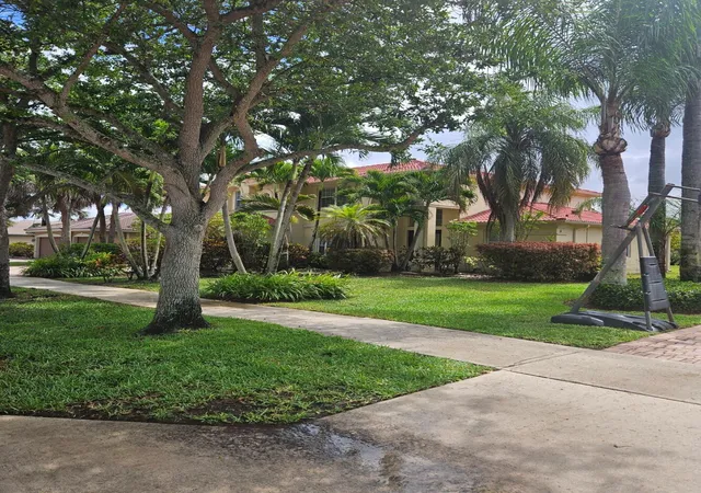 94th image of 13382 Lakepointe Cir, Cooper City, FL 33330 | MLS# B26012906