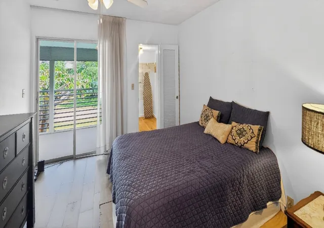 5th image of 8 Gdn St, Jupiter, FL 33469