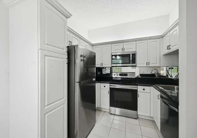 Homes for sale in Boynton Beach, FL | 5395 Firenze Dr #K, Boynton Beach, FL 33437 | MLS# B26012962
