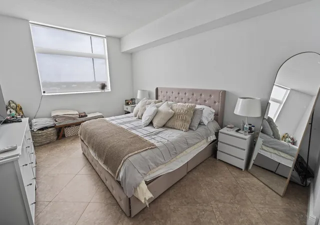 Homes for sale in Hollywood, FL | 140 S Dixie Hwy #733, Hollywood, FL 33020 | MLS# B26013035