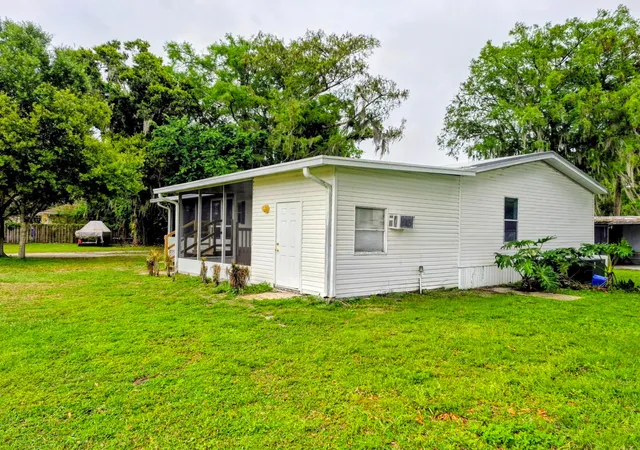 3rd image of 301 Se 5Th Ave, Okeechobee, FL 34974 | MLS# B26013040