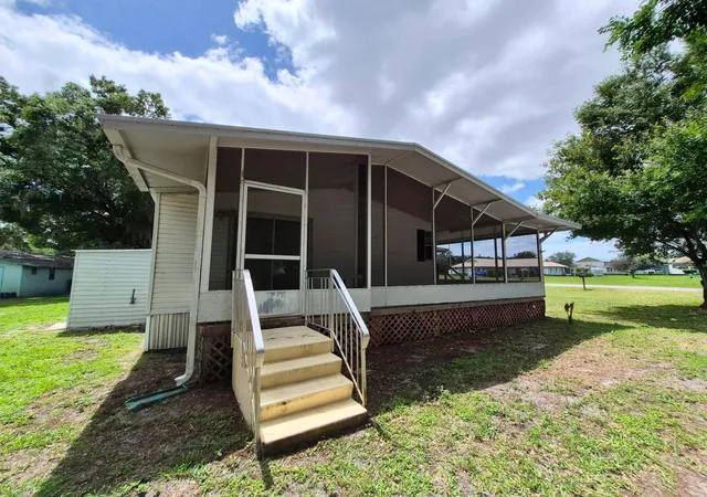 42nd image of 301 Se 5th Ave, Okeechobee, FL 34974 | MLS# B26013040