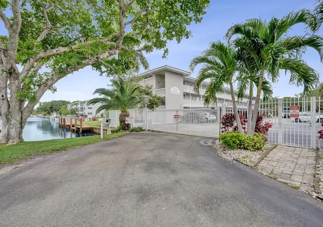Homes for sale in Fort Lauderdale, FL | 900 Sw 12Th St #100, Fort Lauderdale, FL 33315 | MLS# B26013159