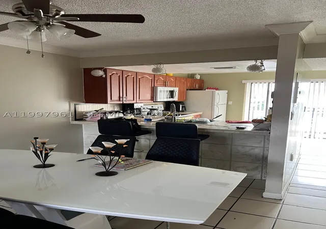 Homes for sale in Hialeah, FL | 1298 W 51st Pl #D-29, Hialeah, FL 33012 | MLS# A11997961