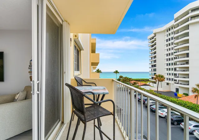Homes for sale in Juno Beach, FL | 630 Ocean Dr, Juno Beach, FL 33408