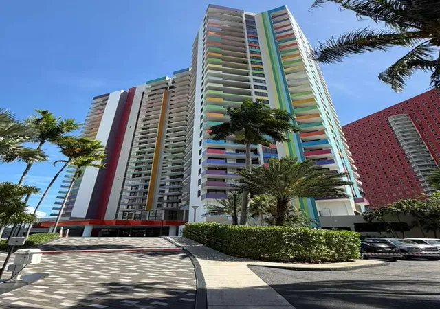 1st image of 1581 Brickell Ave #406, Miami, FL 33129 | MLS# B26013337